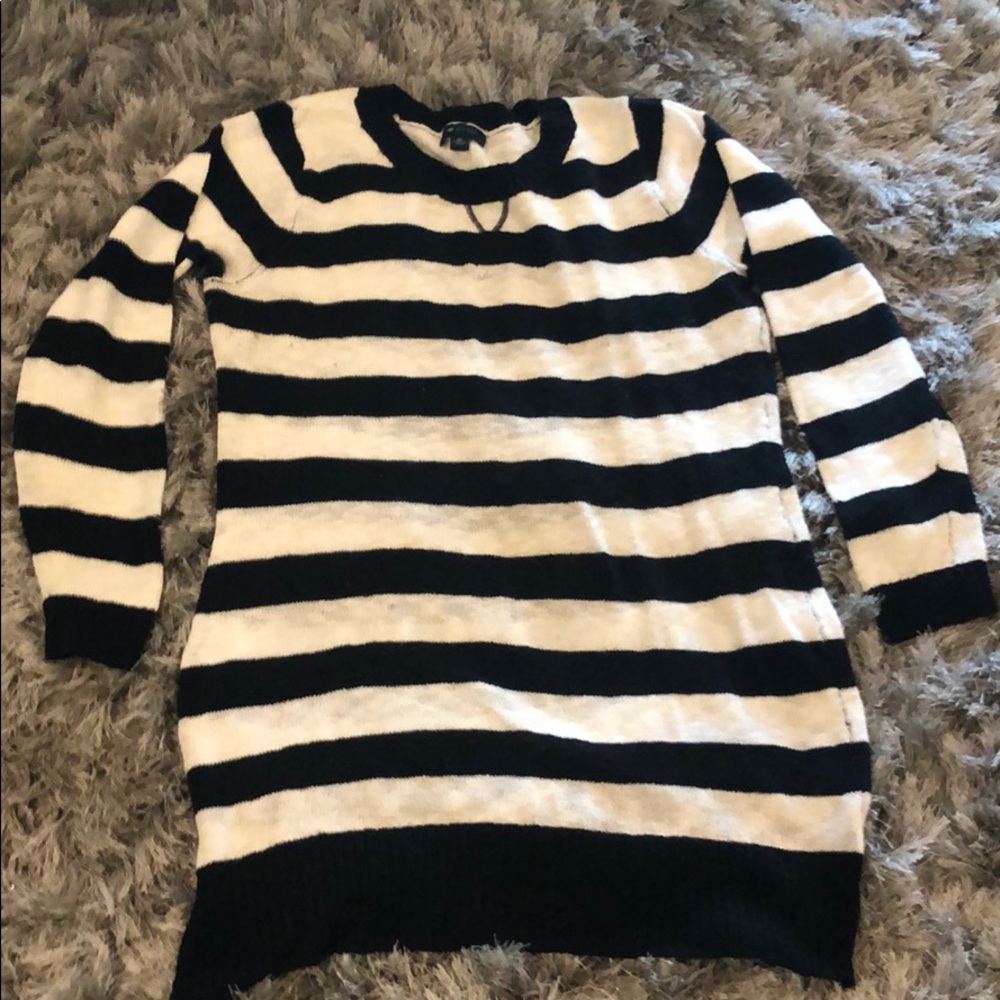 Black and white sweater